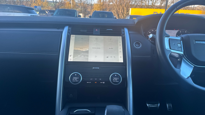 Land Rover Discovery 3.0 D250 R-Dynamic SE 5dr Auto Diesel Station Wagon